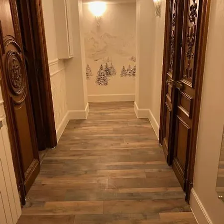 Dans Chateau Des Magnans, Grand 10 Couchages Jausiers