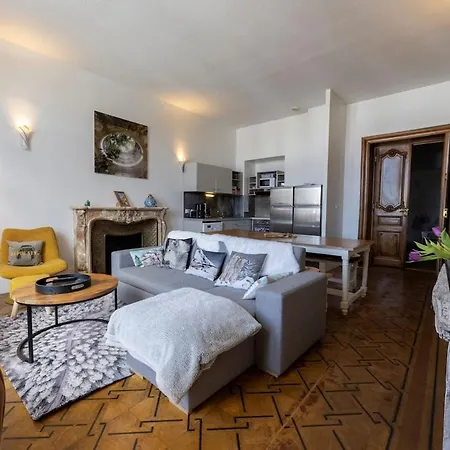 Apartment Dans Chateau Des Magnans, Grand 10 Couchages *