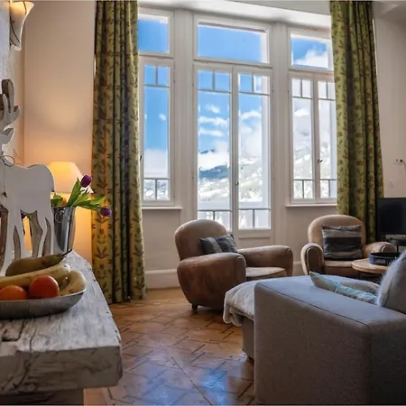 Dans Chateau Des Magnans, Grand 10 Couchages Jausiers